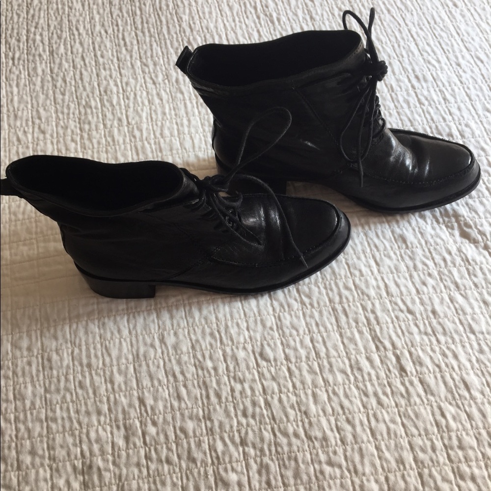 EUC Elizabeth & James “Wilda” black booties - Picture 14 of 14